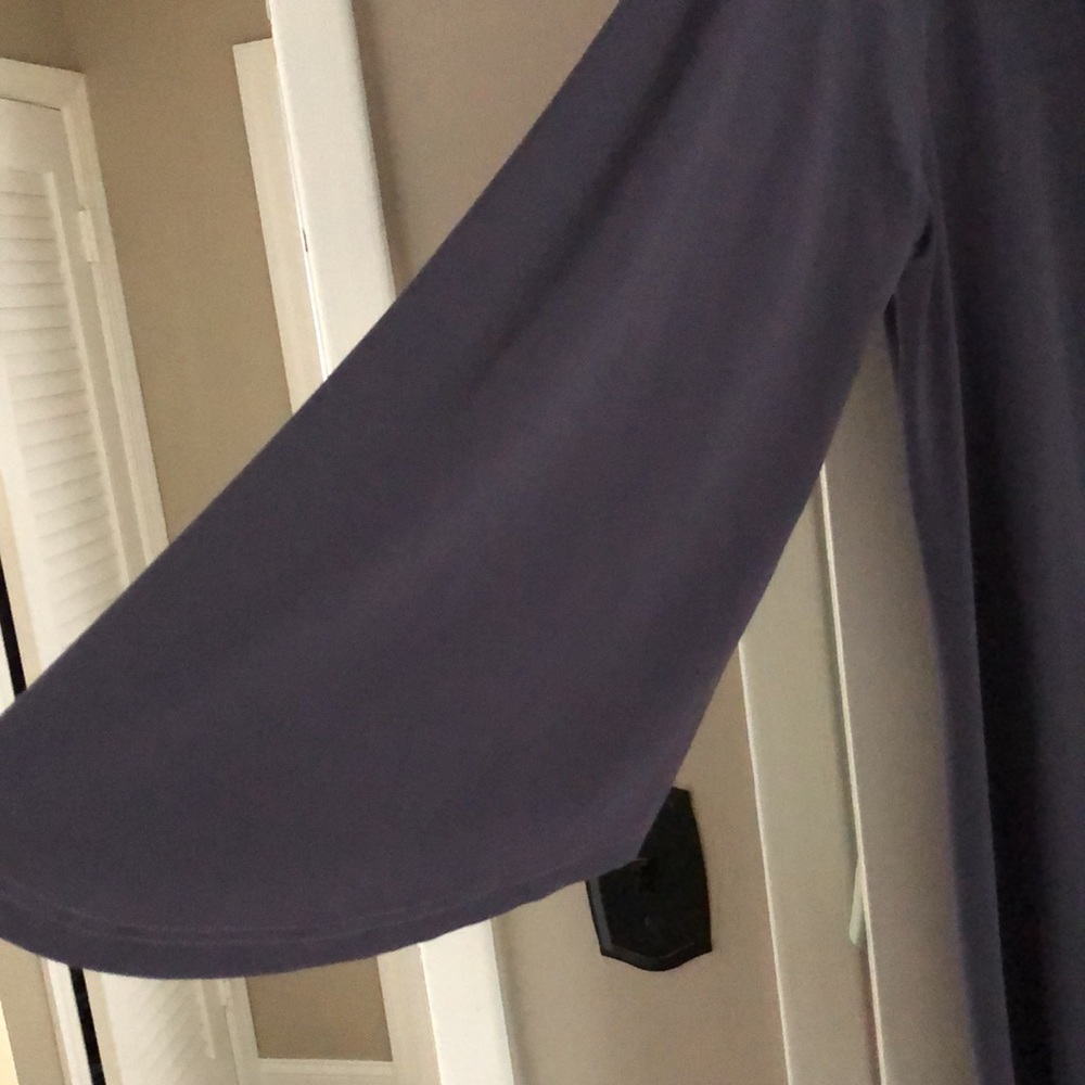 Gray dress - Picture 2 of 3